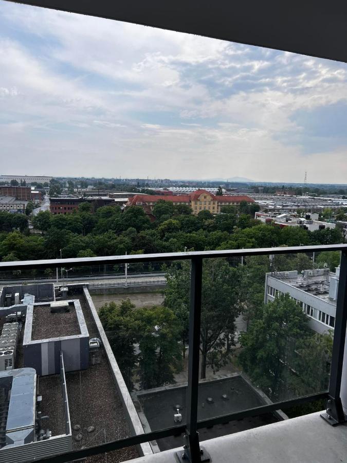 Property Apart - Legnicka Business Center Wrocław Zewnętrze zdjęcie